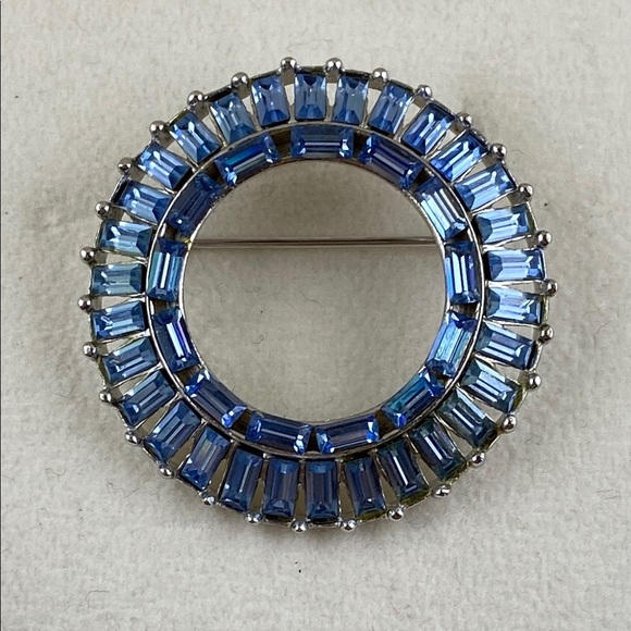 💛 Elegant Vintage Sherman Baby Blue Crystal Jewelry Set - Picture 2 of 10